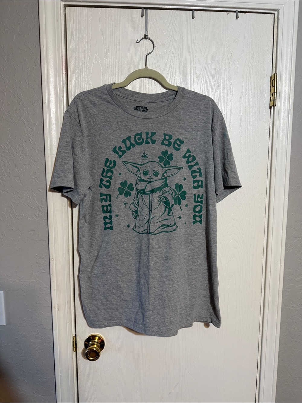Star Wars Grey T-Shirt with Green Grogu Shamrock Graphic
